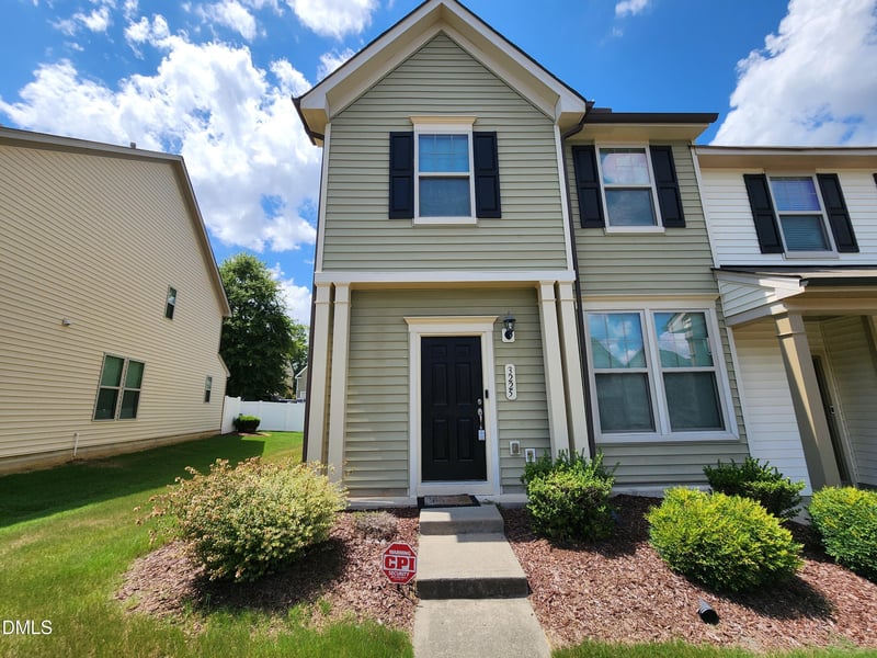 3225 Warm Springs Ln, Raleigh, NC 27610