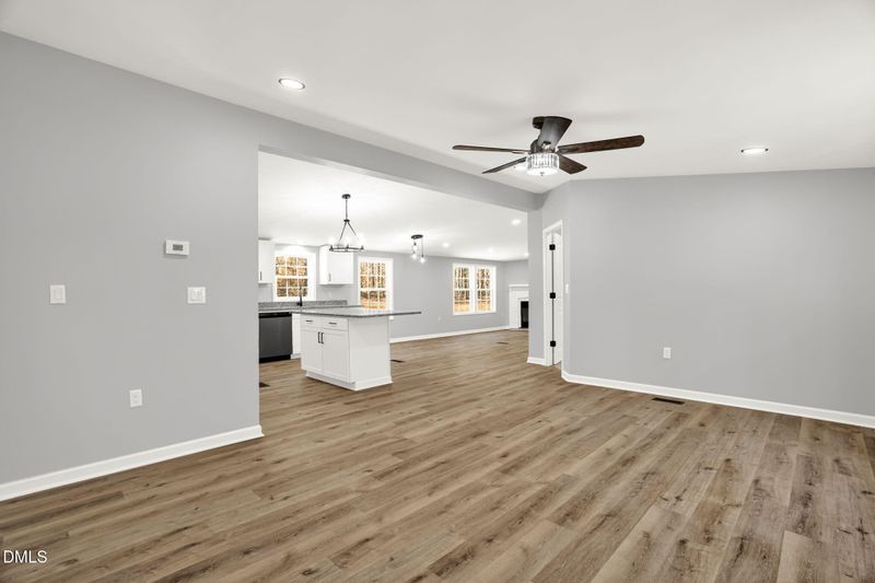 3227 E Calloway Dr, Mebane, NC 27302