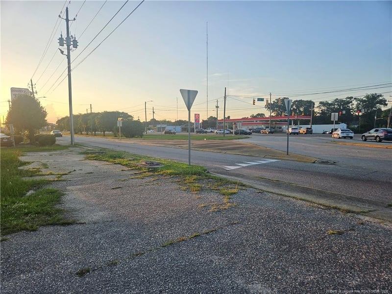 3227 Ft Bragg Rd, Fayetteville, NC 28303