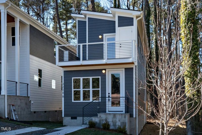 3228 B Rowena Ave, Durham, NC 27703