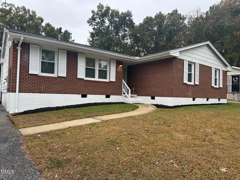 3228 Julian Dr, Raleigh, NC 27604