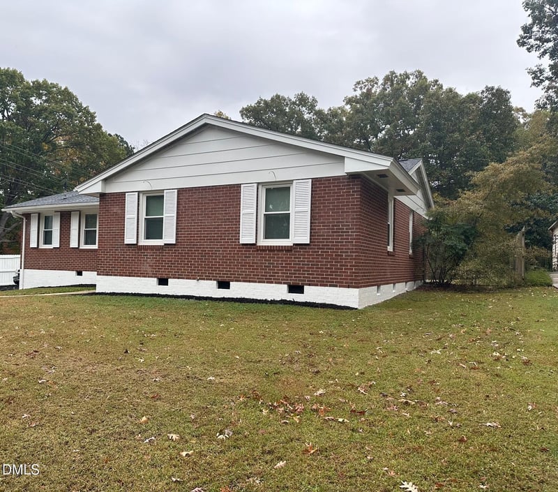 3228 Julian Dr, Raleigh, NC 27604