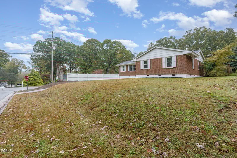 3228 Julian Dr, Raleigh, NC 27604