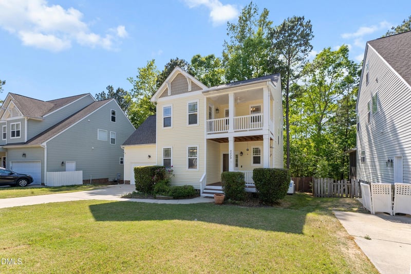 3229 Duveneck Dr, Raleigh, NC 27616
