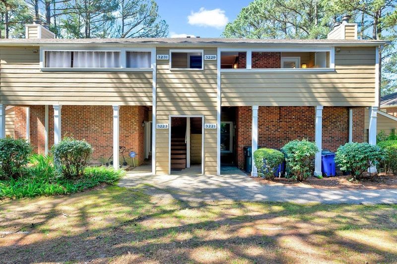 3229 Mill Rn #180, Raleigh, NC 27612