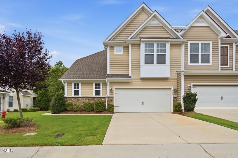 323 Acorn Hollow Pl, Durham, NC 27703