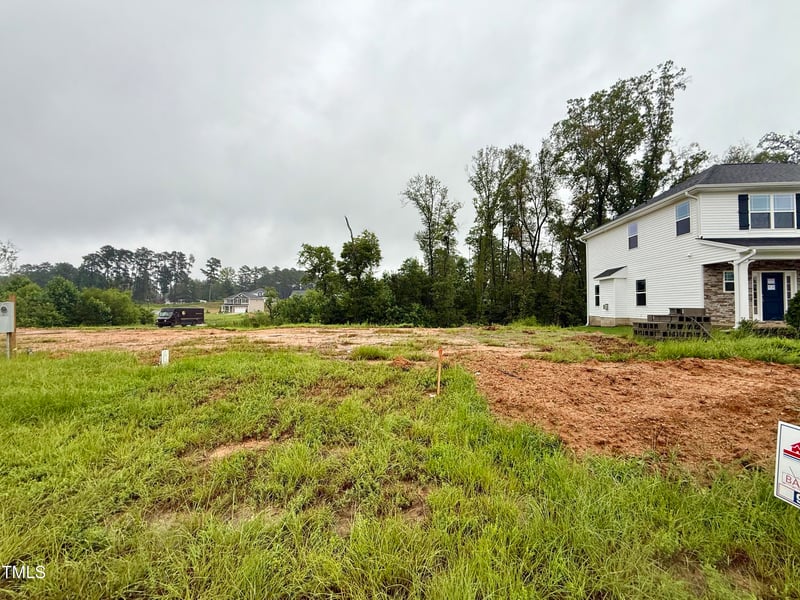 323 Bishop Ln, Sanford, NC 27330