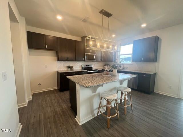 323 Chestnut Oak Ln, Lillington, NC 27546