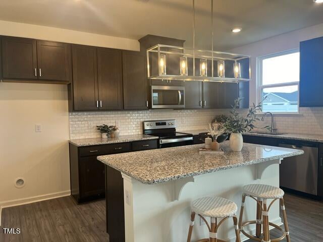 323 Chestnut Oak Ln, Lillington, NC 27546