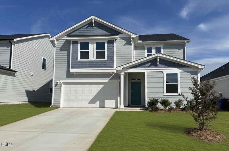 323 Chestnut Oak Ln, Lillington, NC 27546