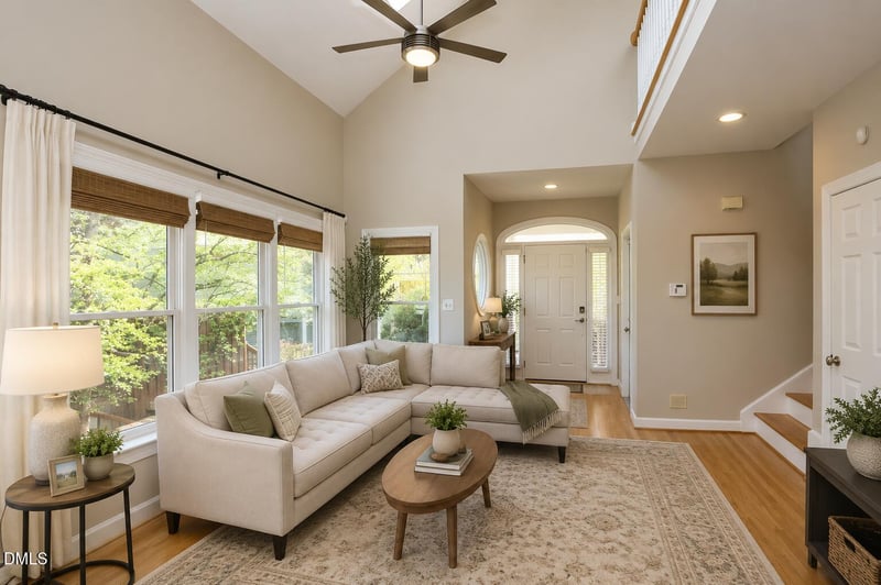 323 Columbia Pl, Chapel Hill, NC 27516