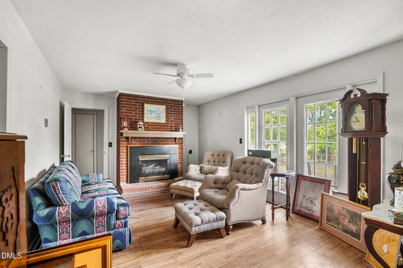 323 Frazier Rd, Youngsville, NC 27596