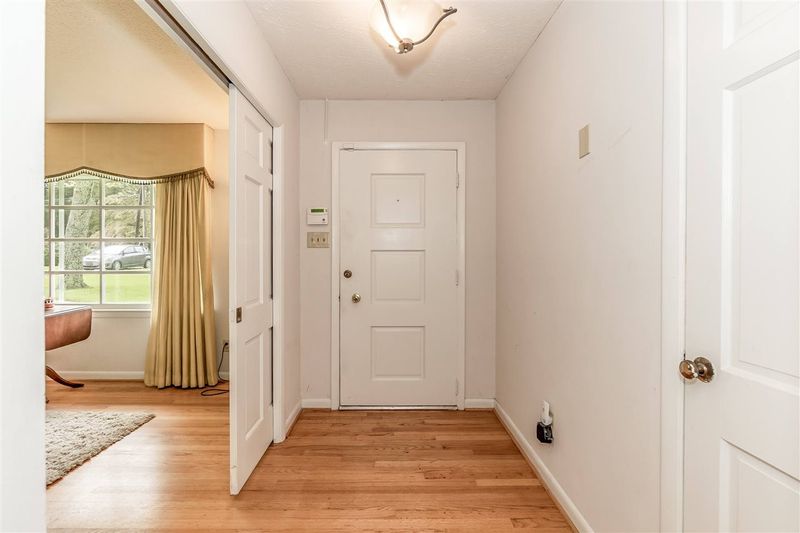323 Golf Course Dr, Raleigh, NC 27610