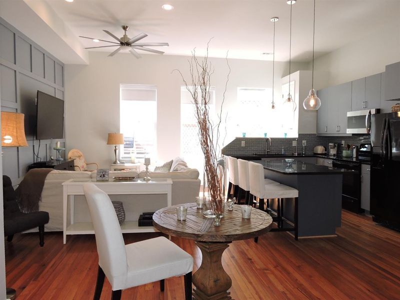 323 W Main St #B, Durham, NC 27701