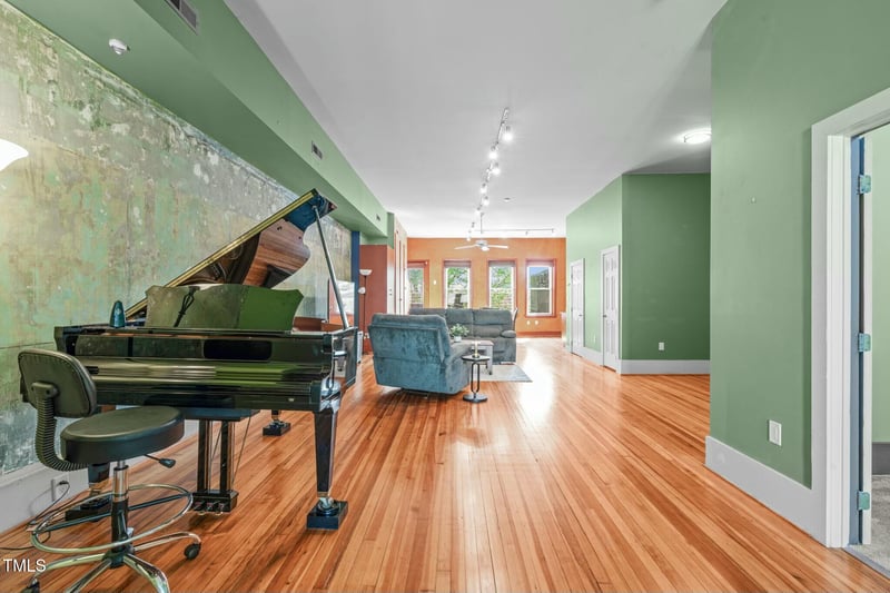 323 Main St #C, Durham, NC 27701