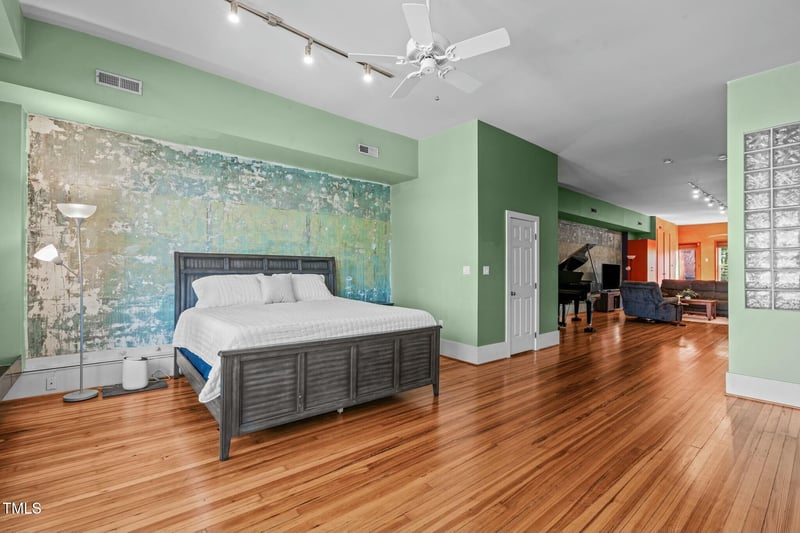 323 Main St #C, Durham, NC 27701