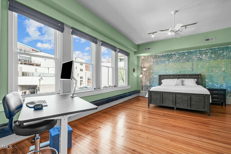 323 Main St, Durham, NC 27701