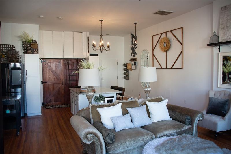 323 W Main St #E, Durham, NC 27701