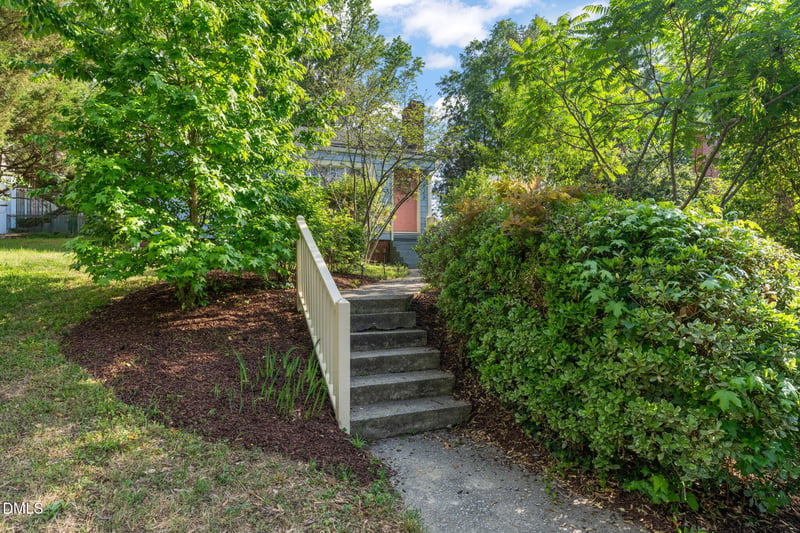 323 Monmouth Ave, Durham, NC 27701