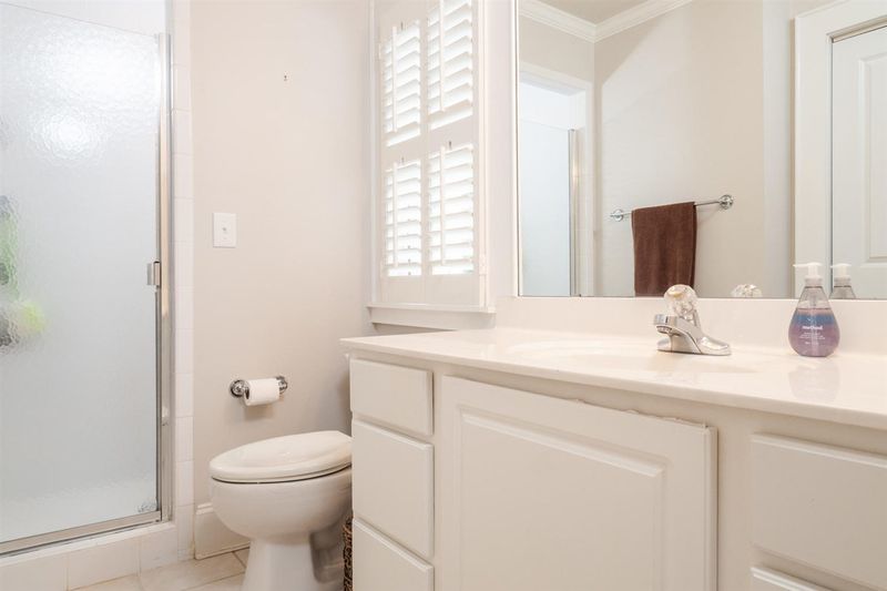323 Pershing Rd, Raleigh, NC 27608