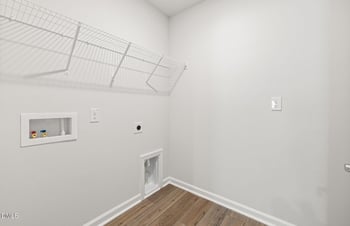 323 Scottsdale Dr, Sanford, NC 27330