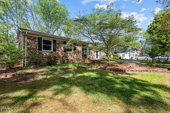 323 Shannon Dr, Eden, NC 27288