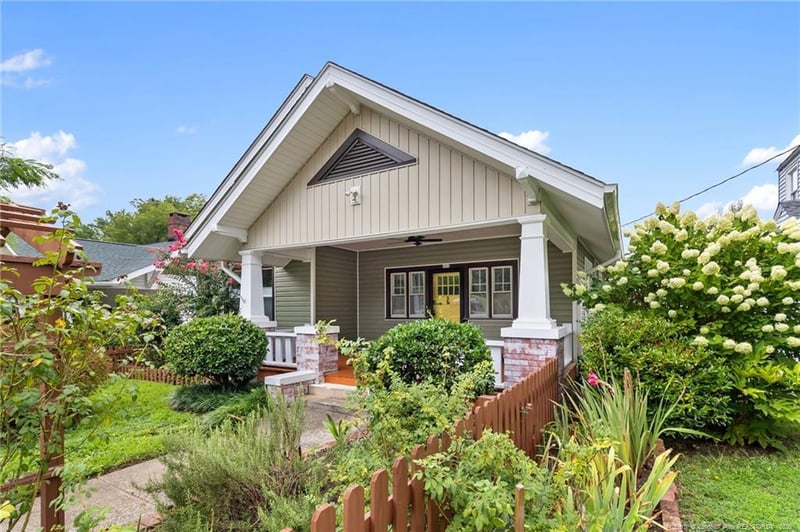 323 N Steele St, Sanford, NC 27330