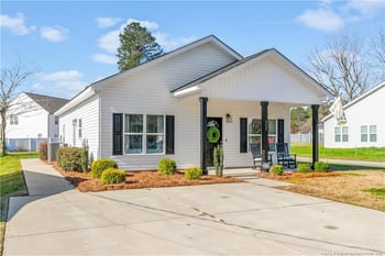 323 Wooddall St, Benson, NC 27504