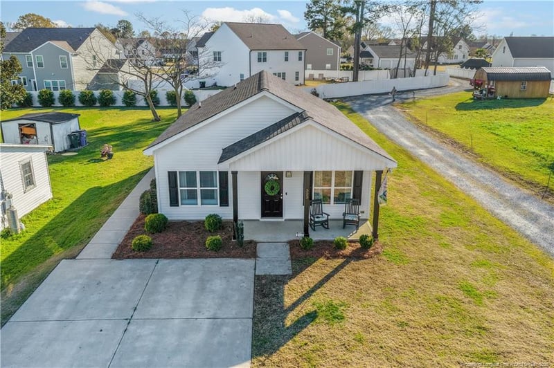 323 W Wooddall St, Benson, NC 27504