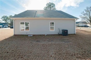 3230 Nontucket Ln, Hope Mills, NC 28348