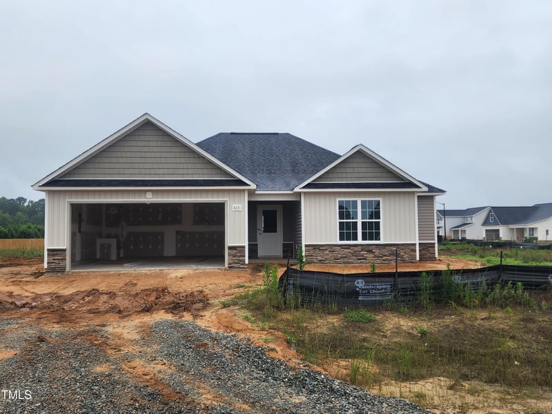 3231 Peruvian Ct, Fayetteville, NC 28312
