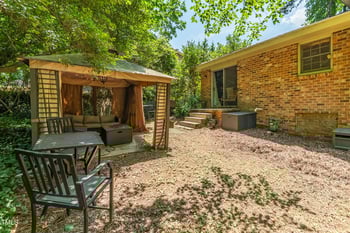 3232 Huntleigh Dr, Raleigh, NC 27604