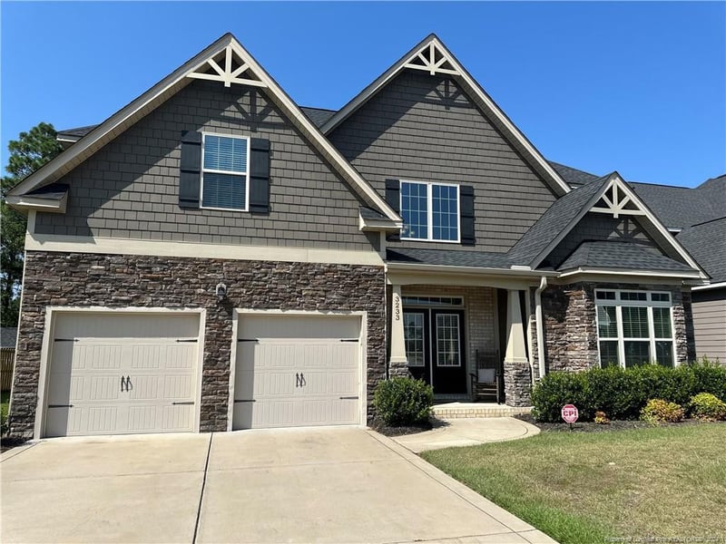 3233 Cragburn Pl, Fayetteville, NC 28306