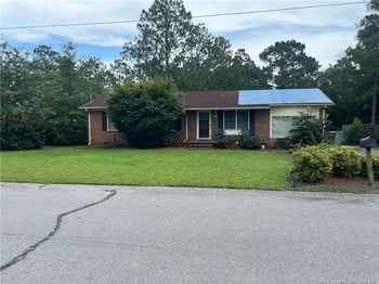 3235 Glenmore Dr, Hope Mills, NC 28348