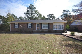 3235 Glenmore Dr, Hope Mills, NC 28348