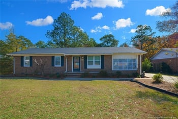 3235 Glenmore Dr, Hope Mills, NC 28348