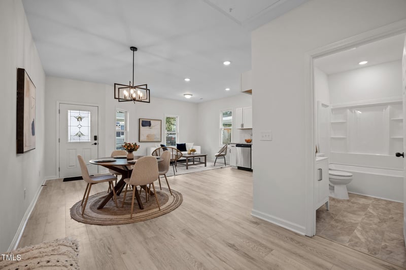 324 Bragg St, Raleigh, NC 27601