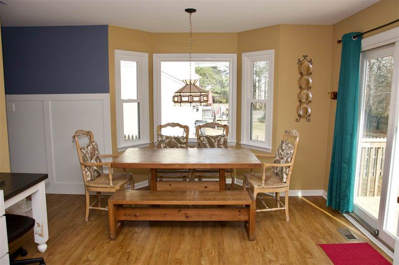 324 Cayman Ave, Holly Springs, NC 27540