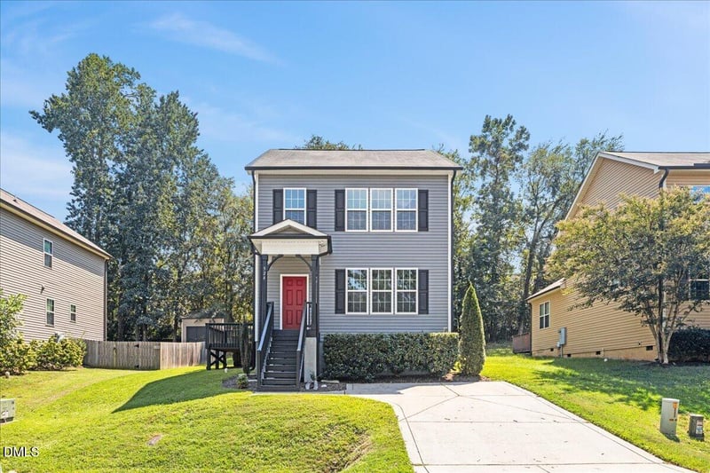 324 Chamberlain Dr, Clayton, NC 27527