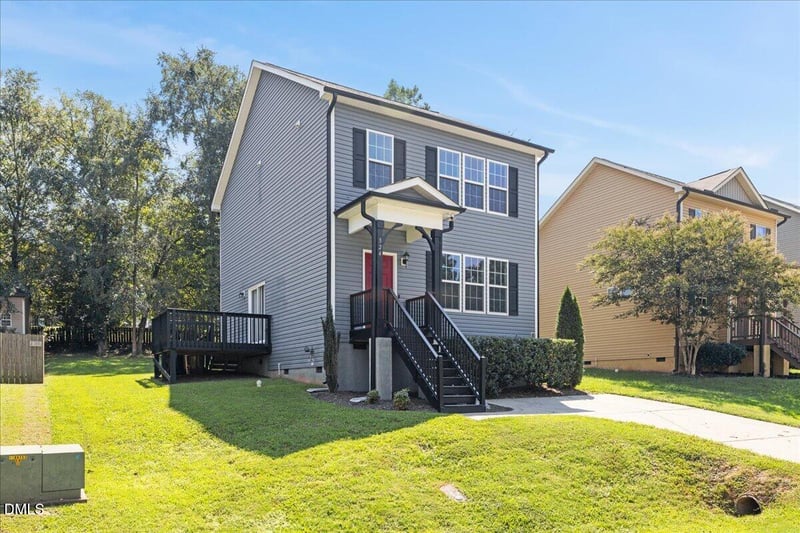 324 Chamberlain Dr, Clayton, NC 27527