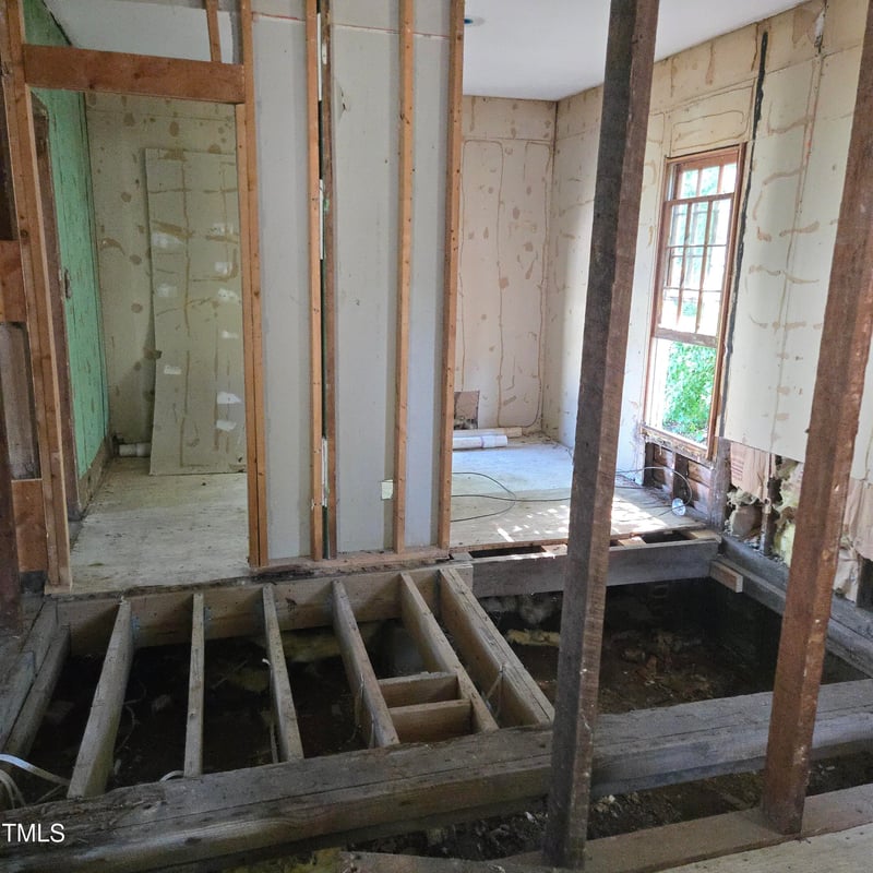 324 Harnett St, Benson, NC 27504