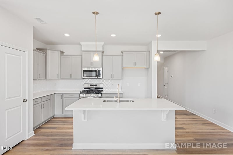 324 Longleaf Glen Ct, Zebulon, NC 27597