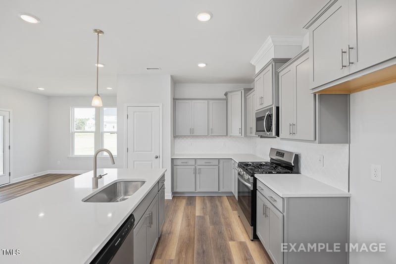 324 Longleaf Glen Ct, Zebulon, NC 27597