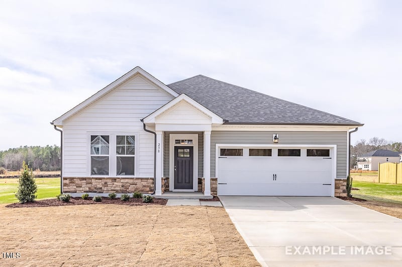 324 Longleaf Glen Ct, Zebulon, NC 27597
