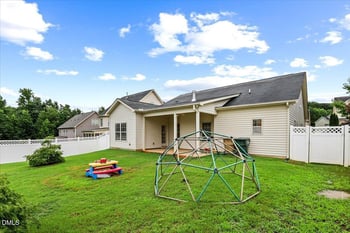 324 Lynshire Ave, Clayton, NC 27527