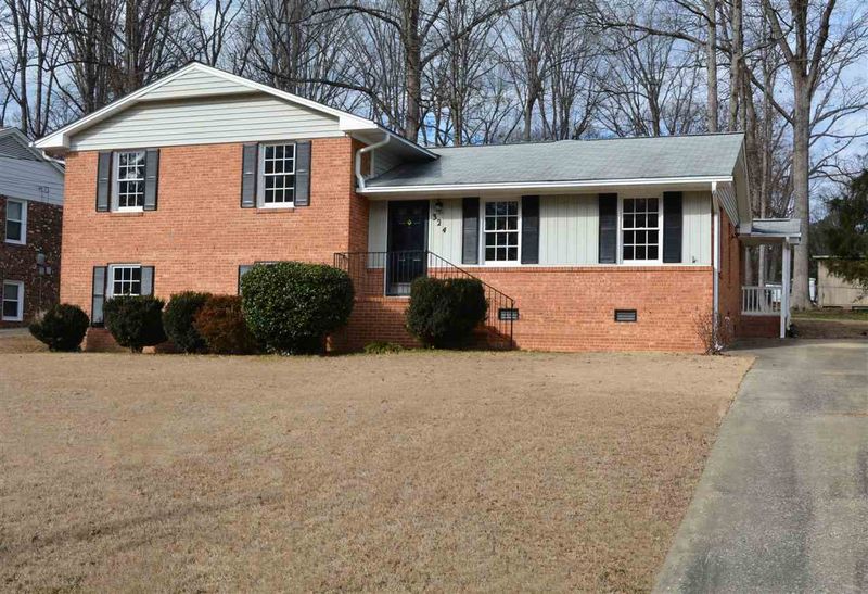 324 Northfield Dr, Raleigh, NC 27609