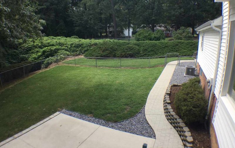 324 Rosehaven Dr, Raleigh, NC 27609