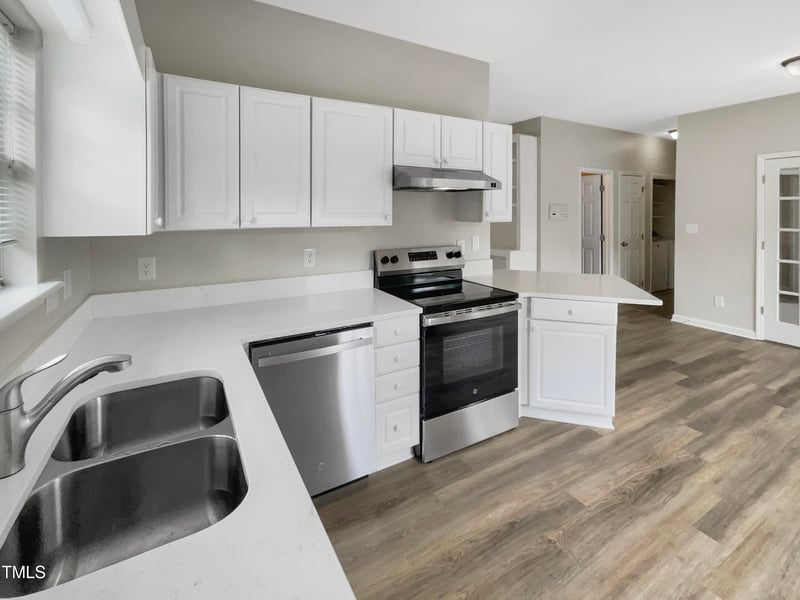 324 Standish Dr, Chapel Hill, NC 27517