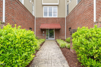 324 Waterford Lake Dr, Cary, NC 27519