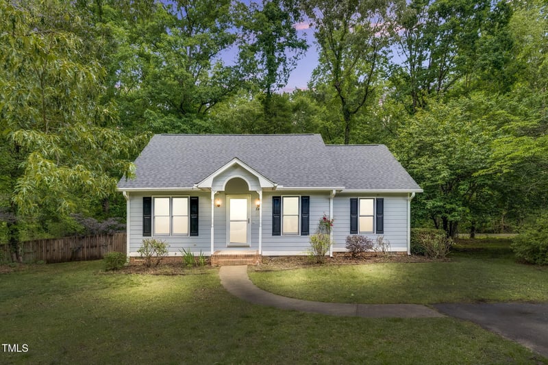 324 Waterside Dr, Sanford, NC 27330